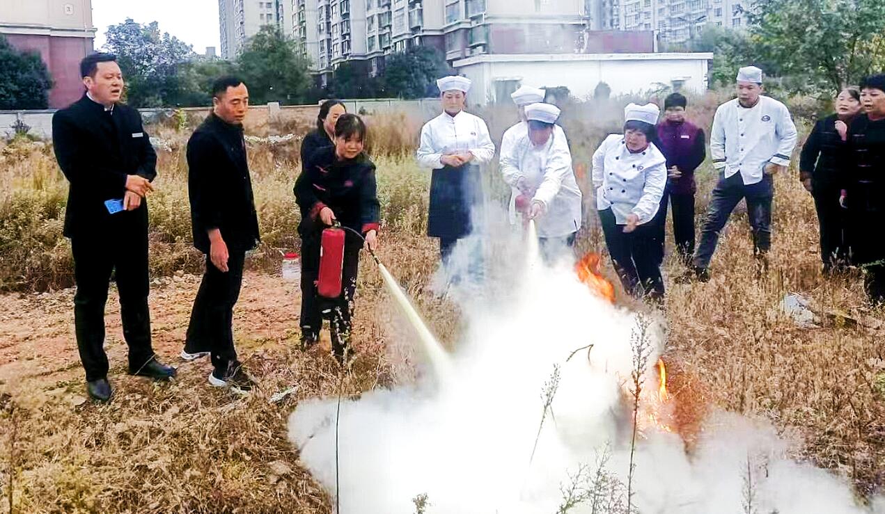 孟津片区组织消防培训实操演练