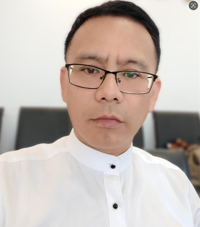 店长巡台抓落实 八项承诺促增长