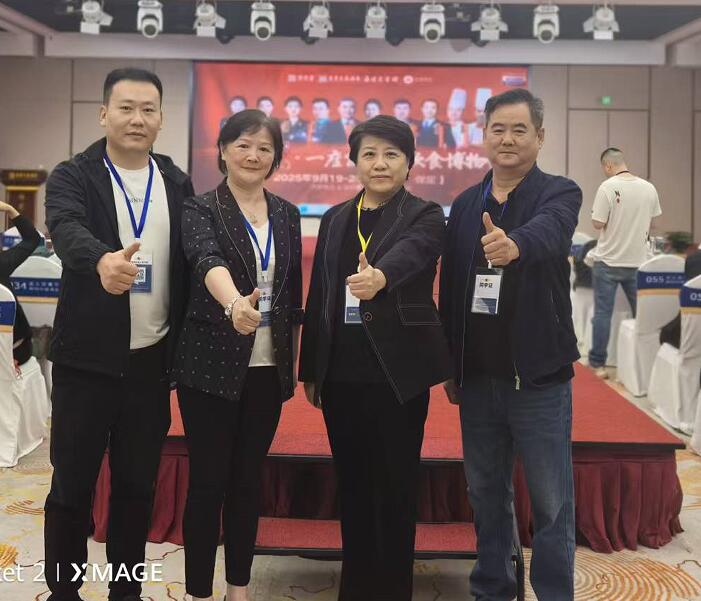 肖萌率队参加保定宴路演班学习