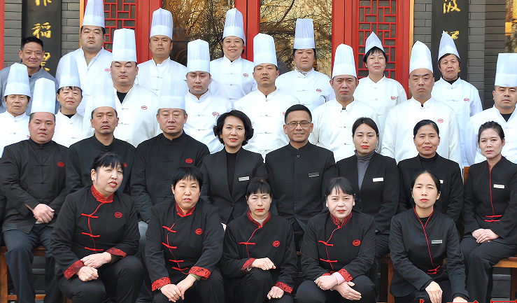 十五年不忘初心  冒风雨砥砺前行